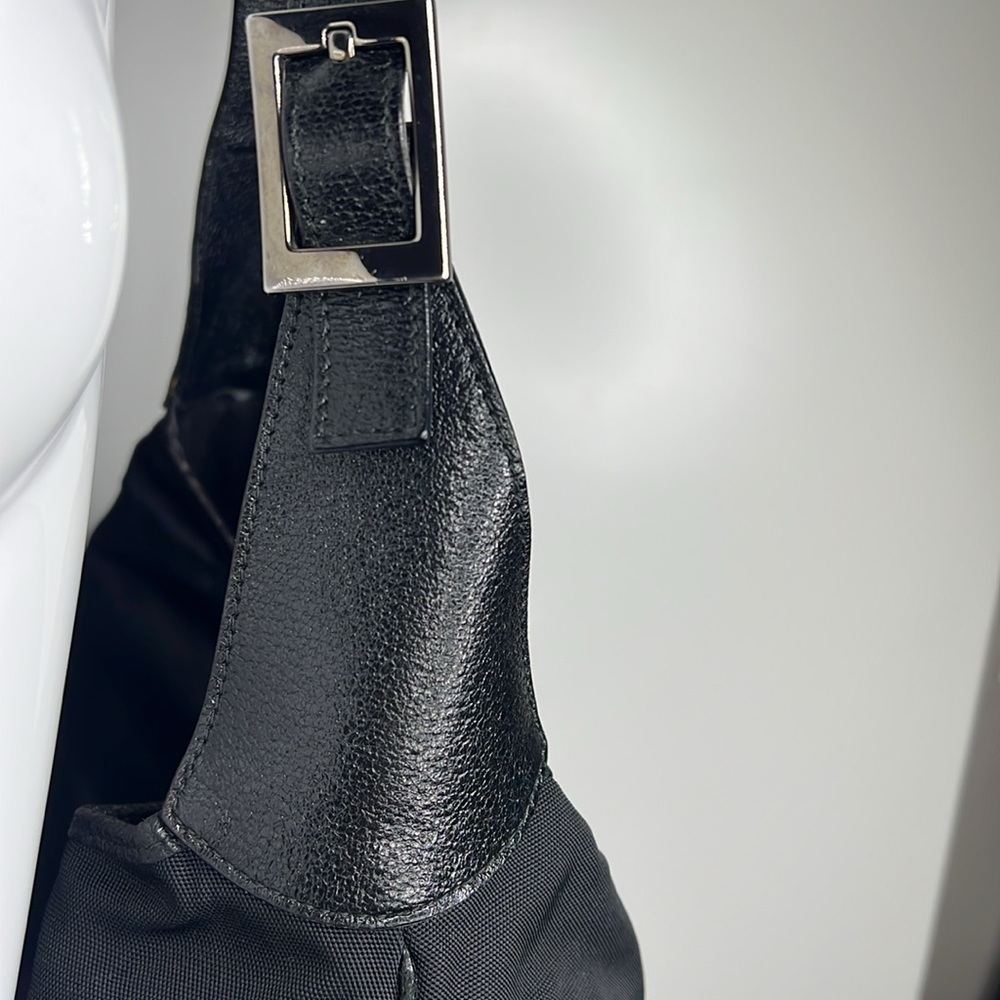 Gucci Jackie Black Nylon Pebbled Leather Black Metal Piston Closure Shoulder Bag - Picture 5 of 16